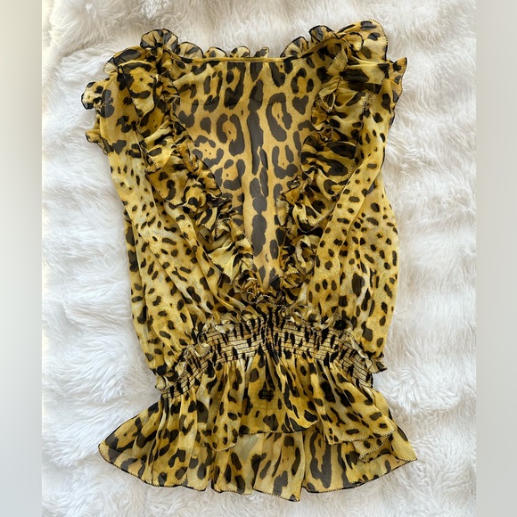 Dolce & Gabbana Tops - Rare Dolce & Gabbana silk button up leopard print blouse